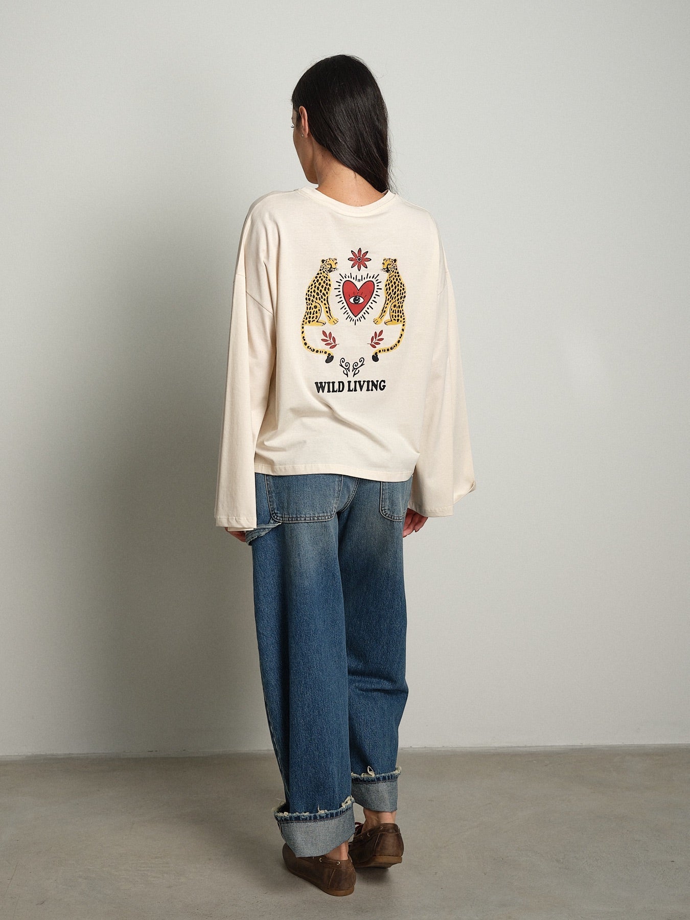 Maglia cuore e tigri Crema Vicolo RAC0128;Maglia cuore e tigri Crema Vicolo RAC0128 — foto 2;Maglia cuore e tigri Crema Vicolo RAC0128 — foto 3;Maglia cuore e tigri Crema Vicolo RAC0128 — foto 4;Maglia cuore e tigri Crema Vicolo RAC0128 — foto 5;Maglia cuore e tigri Crema Vicolo RAC0128 — foto 6