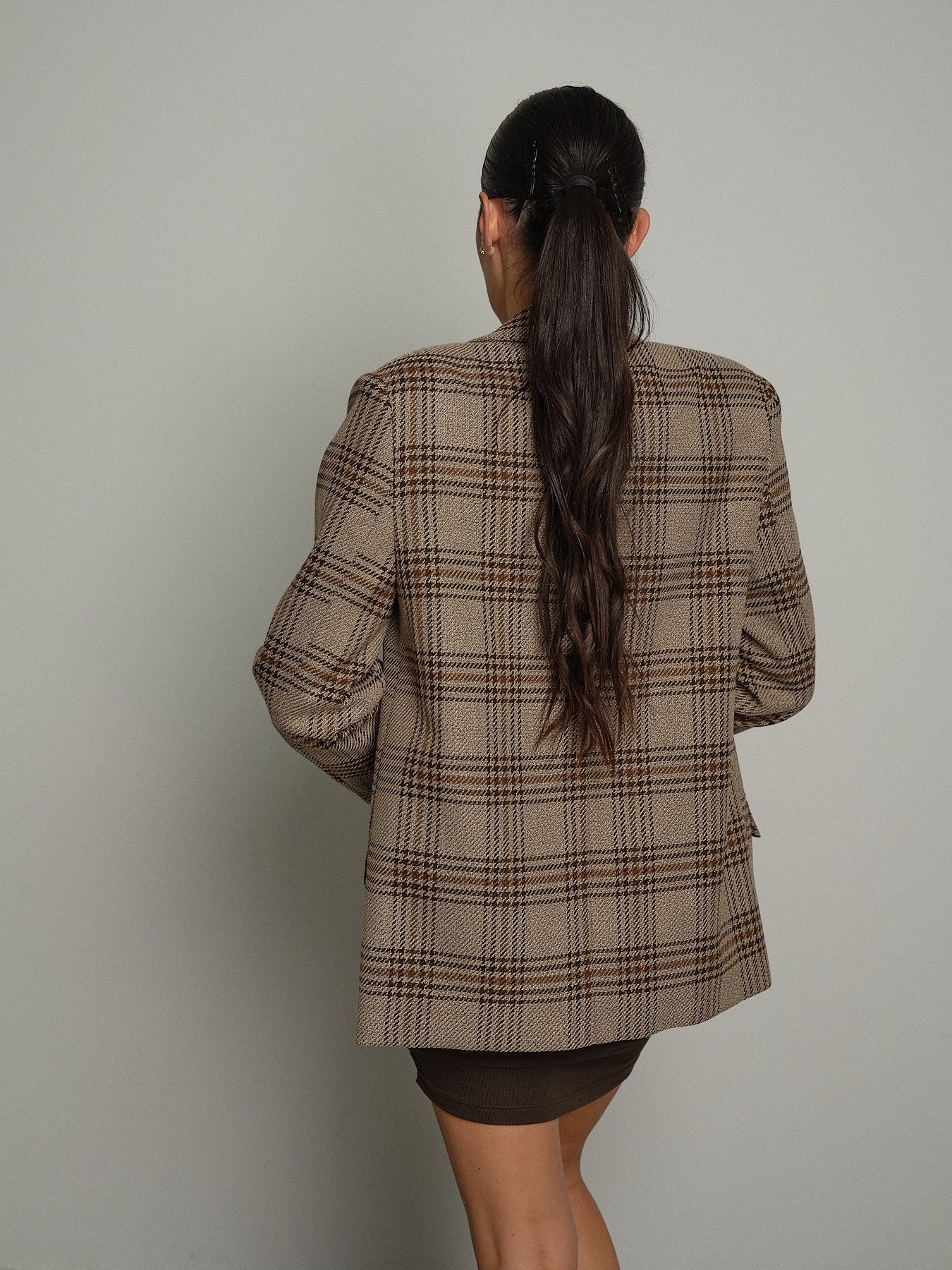 Giacca tartan spilla Beige Vicolo RAC0439;Giacca tartan spilla Beige Vicolo RAC0439 — foto 2;Giacca tartan spilla Beige Vicolo RAC0439 — foto 3;Giacca tartan spilla Beige Vicolo RAC0439 — foto 4;Giacca tartan spilla Beige Vicolo RAC0439 — foto 5