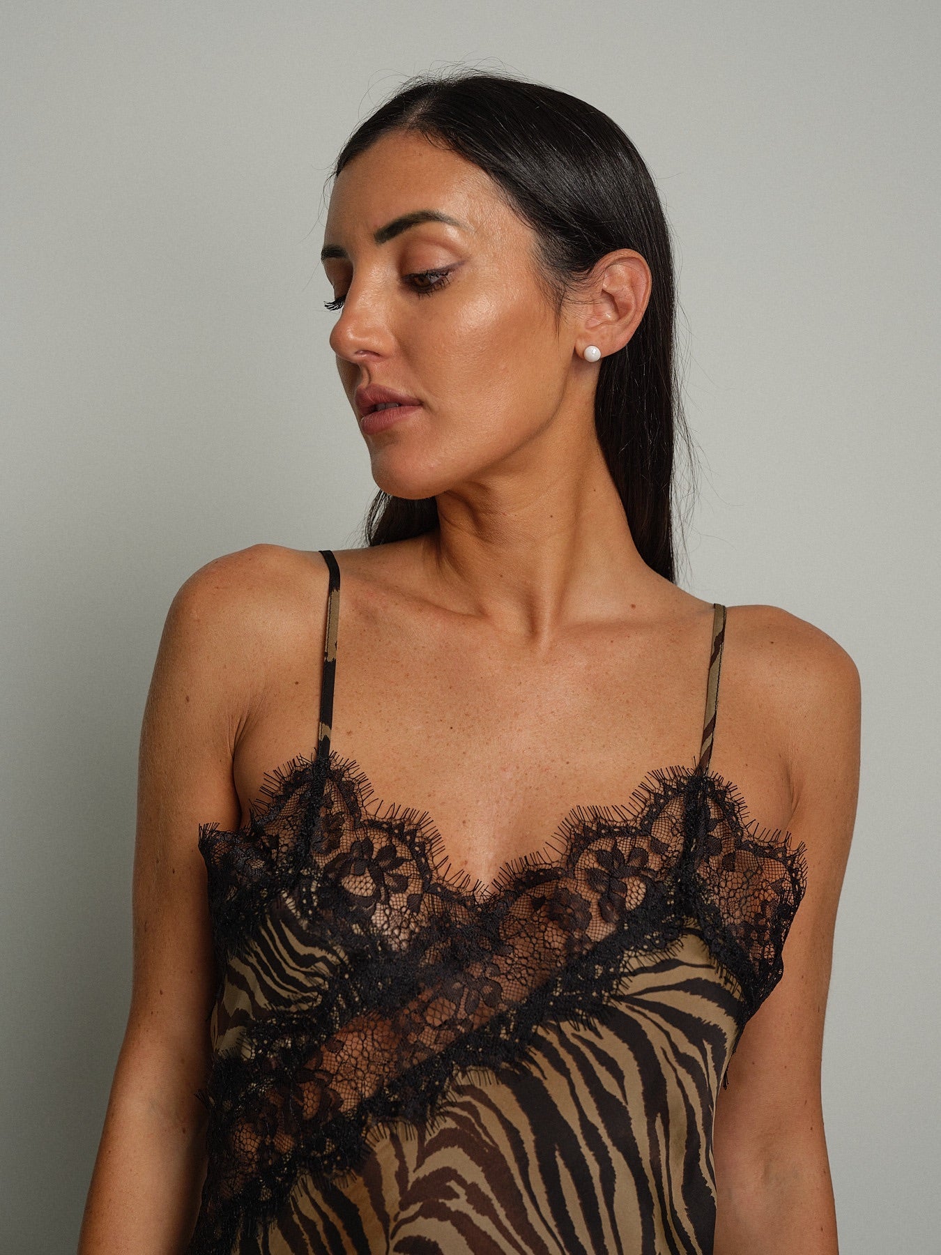 Abito lingerie zebrato pizzo Moro Vicolo TAC-1429;Abito lingerie zebrato pizzo Moro Vicolo TAC-1429 — foto 2;Abito lingerie zebrato pizzo Moro Vicolo TAC-1429 — foto 3;Abito lingerie zebrato pizzo Moro Vicolo TAC-1429 — foto 4;Abito lingerie zebrato pizzo Moro Vicolo TAC-1429 — foto 5;Abito lingerie zebrato pizzo Moro Vicolo TAC-1429 — foto 6;Abito lingerie zebrato pizzo Moro Vicolo TAC-1429 — foto 7