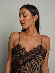 Abito lingerie zebrato pizzo Moro Vicolo TAC-1429;Abito lingerie zebrato pizzo Moro Vicolo TAC-1429 — foto 2;Abito lingerie zebrato pizzo Moro Vicolo TAC-1429 — foto 3;Abito lingerie zebrato pizzo Moro Vicolo TAC-1429 — foto 4;Abito lingerie zebrato pizzo Moro Vicolo TAC-1429 — foto 5;Abito lingerie zebrato pizzo Moro Vicolo TAC-1429 — foto 6;Abito lingerie zebrato pizzo Moro Vicolo TAC-1429 — foto 7