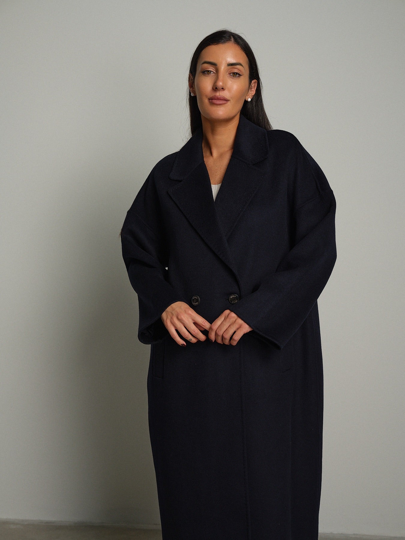 Cappotto doppio petto Blu-notte Vicolo TAC0003;Cappotto doppio petto Blu-notte Vicolo TAC0003 — foto 2;Cappotto doppio petto Blu-notte Vicolo TAC0003 — foto 3;Cappotto doppio petto Blu-notte Vicolo TAC0003 — foto 4;Cappotto doppio petto Blu-notte Vicolo TAC0003 — foto 5;Cappotto doppio petto Blu-notte Vicolo TAC0003 — foto 6;Cappotto doppio petto Blu-notte Vicolo TAC0003 — foto 7