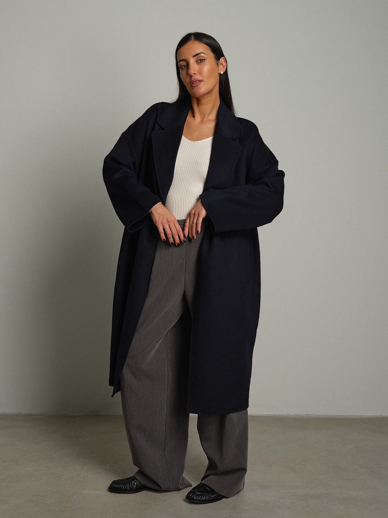 Cappotto doppio petto Blu-notte Vicolo TAC0003;Cappotto doppio petto Blu-notte Vicolo TAC0003 — foto 2;Cappotto doppio petto Blu-notte Vicolo TAC0003 — foto 3;Cappotto doppio petto Blu-notte Vicolo TAC0003 — foto 4;Cappotto doppio petto Blu-notte Vicolo TAC0003 — foto 5;Cappotto doppio petto Blu-notte Vicolo TAC0003 — foto 6;Cappotto doppio petto Blu-notte Vicolo TAC0003 — foto 7