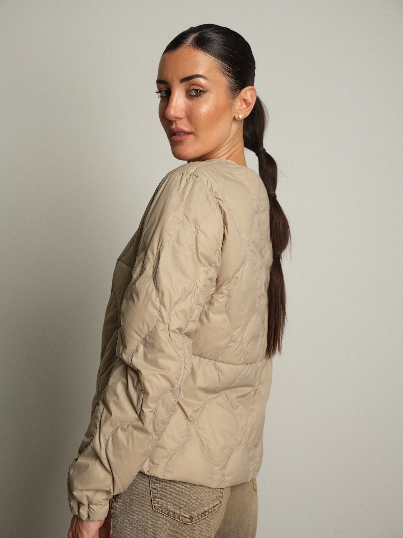Piumino manica lunga Beige vicolo TAC0041;Piumino manica lunga Beige vicolo TAC0041 — foto 2;Piumino manica lunga Beige vicolo TAC0041 — foto 3;Piumino manica lunga Beige vicolo TAC0041 — foto 4;Piumino manica lunga Beige vicolo TAC0041 — foto 5;Piumino manica lunga Beige vicolo TAC0041 — foto 6;Piumino manica lunga Beige vicolo TAC0041 — foto 7