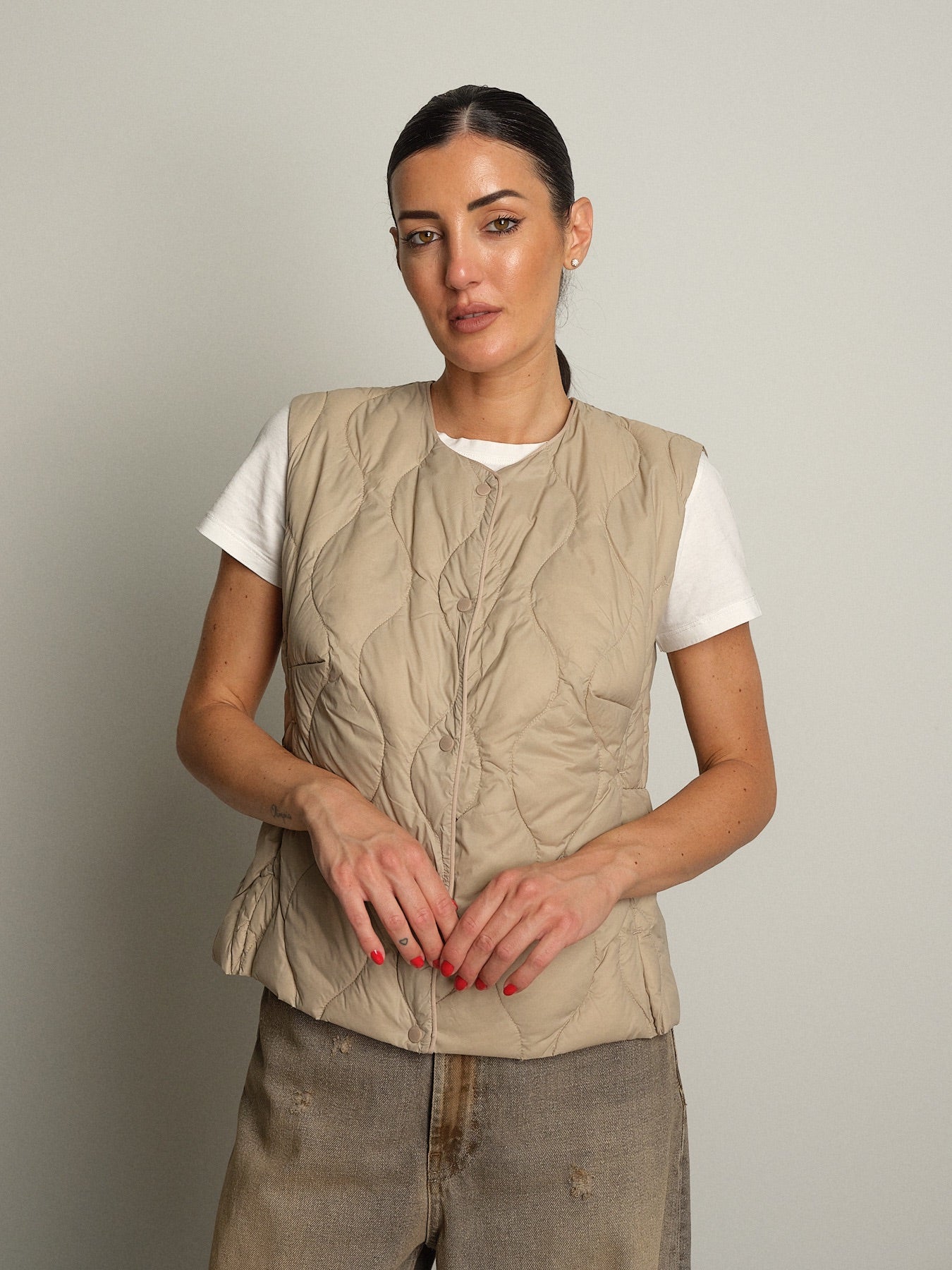 Gilet piumino Beige Vicolo TAC0042;Gilet piumino Beige Vicolo TAC0042 — foto 2;Gilet piumino Beige Vicolo TAC0042 — foto 3;Gilet piumino Beige Vicolo TAC0042 — foto 4;Gilet piumino Beige Vicolo TAC0042 — foto 5;Gilet piumino Beige Vicolo TAC0042 — foto 6