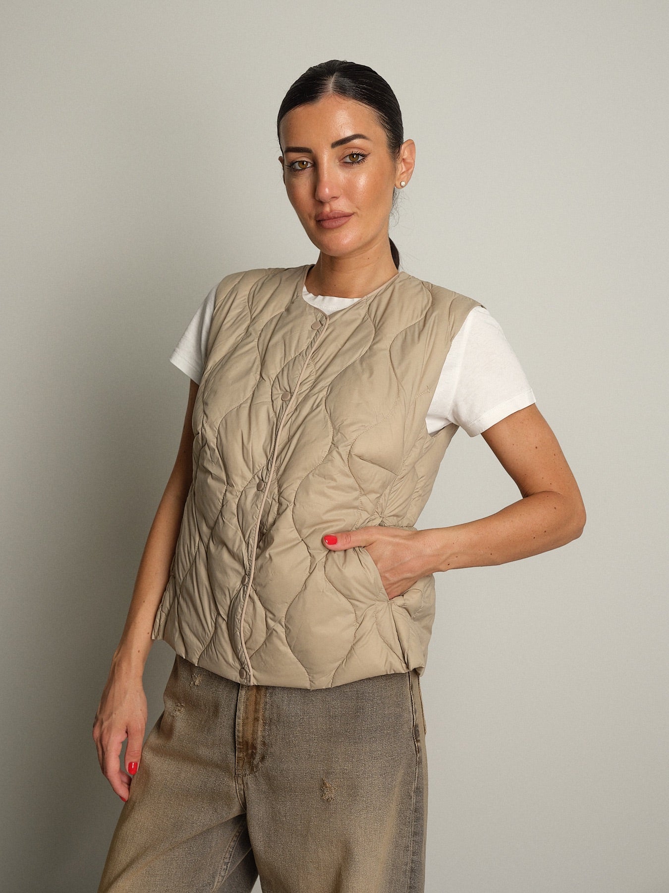 Gilet piumino Beige Vicolo TAC0042;Gilet piumino Beige Vicolo TAC0042 — foto 2;Gilet piumino Beige Vicolo TAC0042 — foto 3;Gilet piumino Beige Vicolo TAC0042 — foto 4;Gilet piumino Beige Vicolo TAC0042 — foto 5;Gilet piumino Beige Vicolo TAC0042 — foto 6