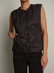 Gilet piumino Nero Vicolo TAC0042;Gilet piumino Nero Vicolo TAC0042 — foto 2;Gilet piumino Nero Vicolo TAC0042 — foto 3;Gilet piumino Nero Vicolo TAC0042 — foto 4;Gilet piumino Nero Vicolo TAC0042 — foto 5;Gilet piumino Nero Vicolo TAC0042 — foto 6;Gilet piumino Nero Vicolo TAC0042 — foto 7;Gilet piumino Nero Vicolo TAC0042 — foto 8;Gilet piumino Nero Vicolo TAC0042 — foto 9;Gilet piumino Nero Vicolo TAC0042 — foto 10