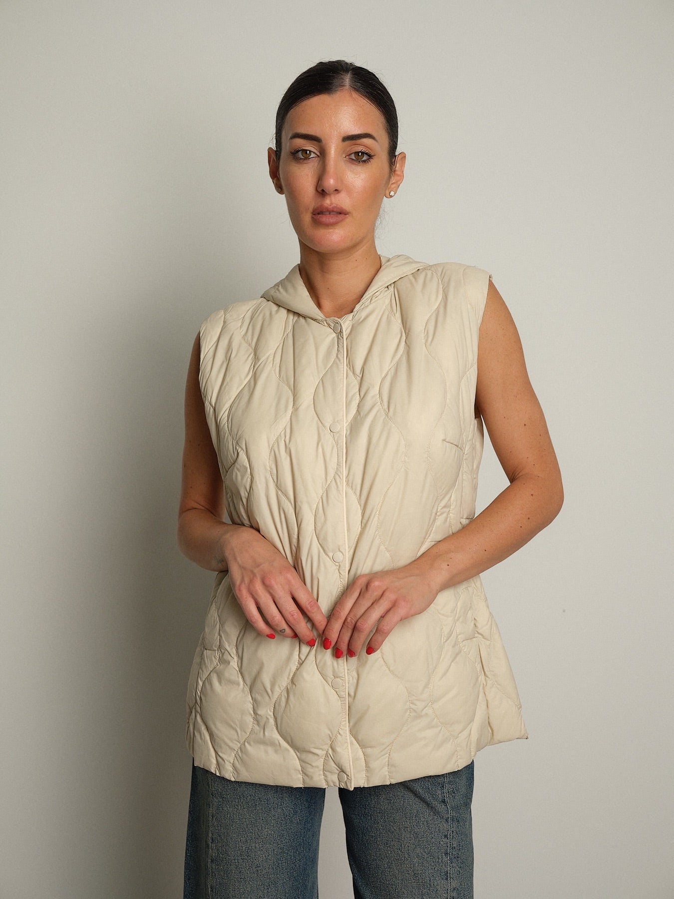 Gilet piumino cappuccio Burro vicolo TAC0043;Gilet piumino cappuccio Burro vicolo TAC0043 — foto 2;Gilet piumino cappuccio Burro vicolo TAC0043 — foto 3;Gilet piumino cappuccio Burro vicolo TAC0043 — foto 4;Gilet piumino cappuccio Burro vicolo TAC0043 — foto 5;Gilet piumino cappuccio Burro vicolo TAC0043 — foto 6;Gilet piumino cappuccio Burro vicolo TAC0043 — foto 7