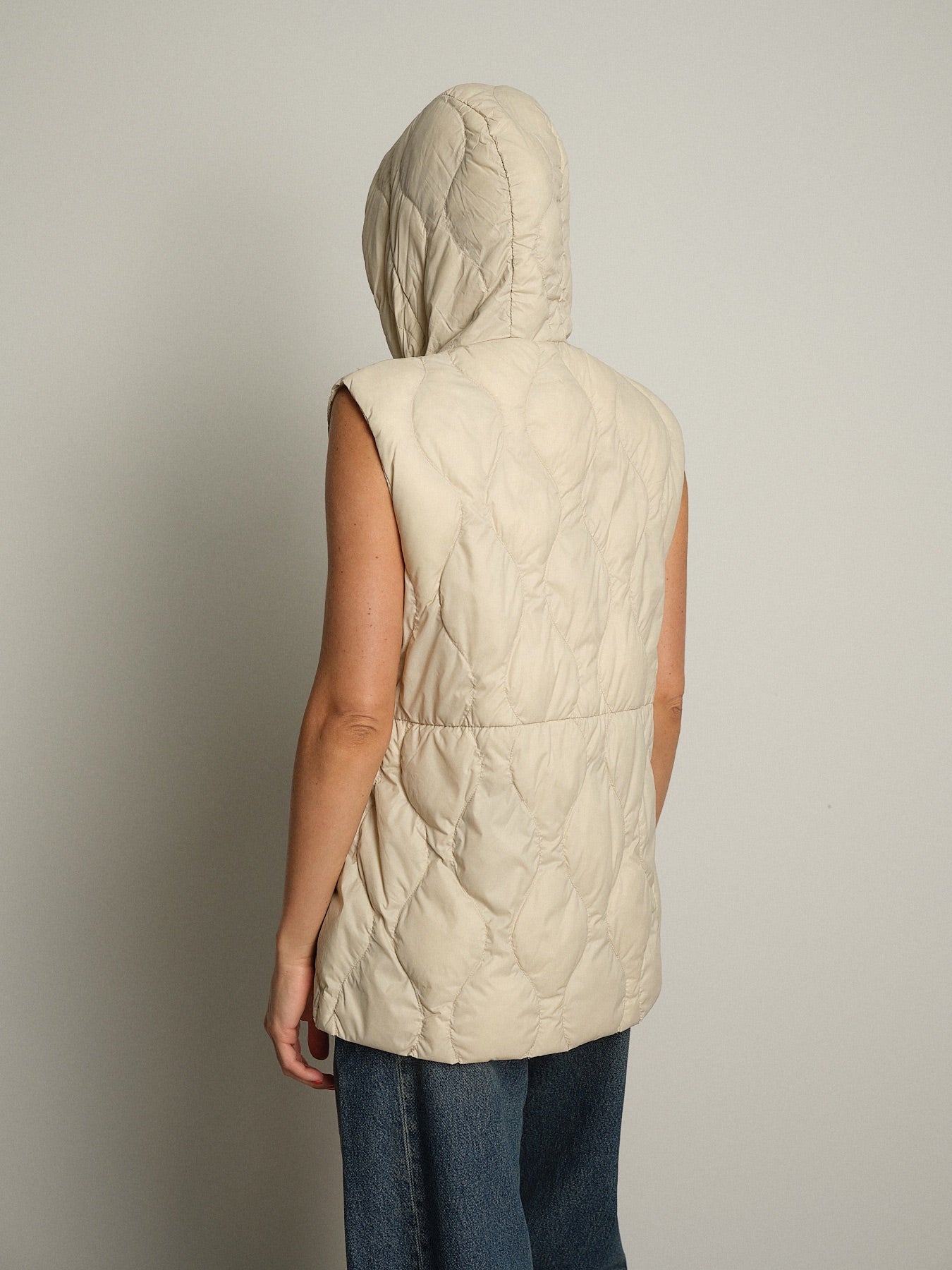 Gilet piumino cappuccio Burro vicolo TAC0043;Gilet piumino cappuccio Burro vicolo TAC0043 — foto 2;Gilet piumino cappuccio Burro vicolo TAC0043 — foto 3;Gilet piumino cappuccio Burro vicolo TAC0043 — foto 4;Gilet piumino cappuccio Burro vicolo TAC0043 — foto 5;Gilet piumino cappuccio Burro vicolo TAC0043 — foto 6;Gilet piumino cappuccio Burro vicolo TAC0043 — foto 7