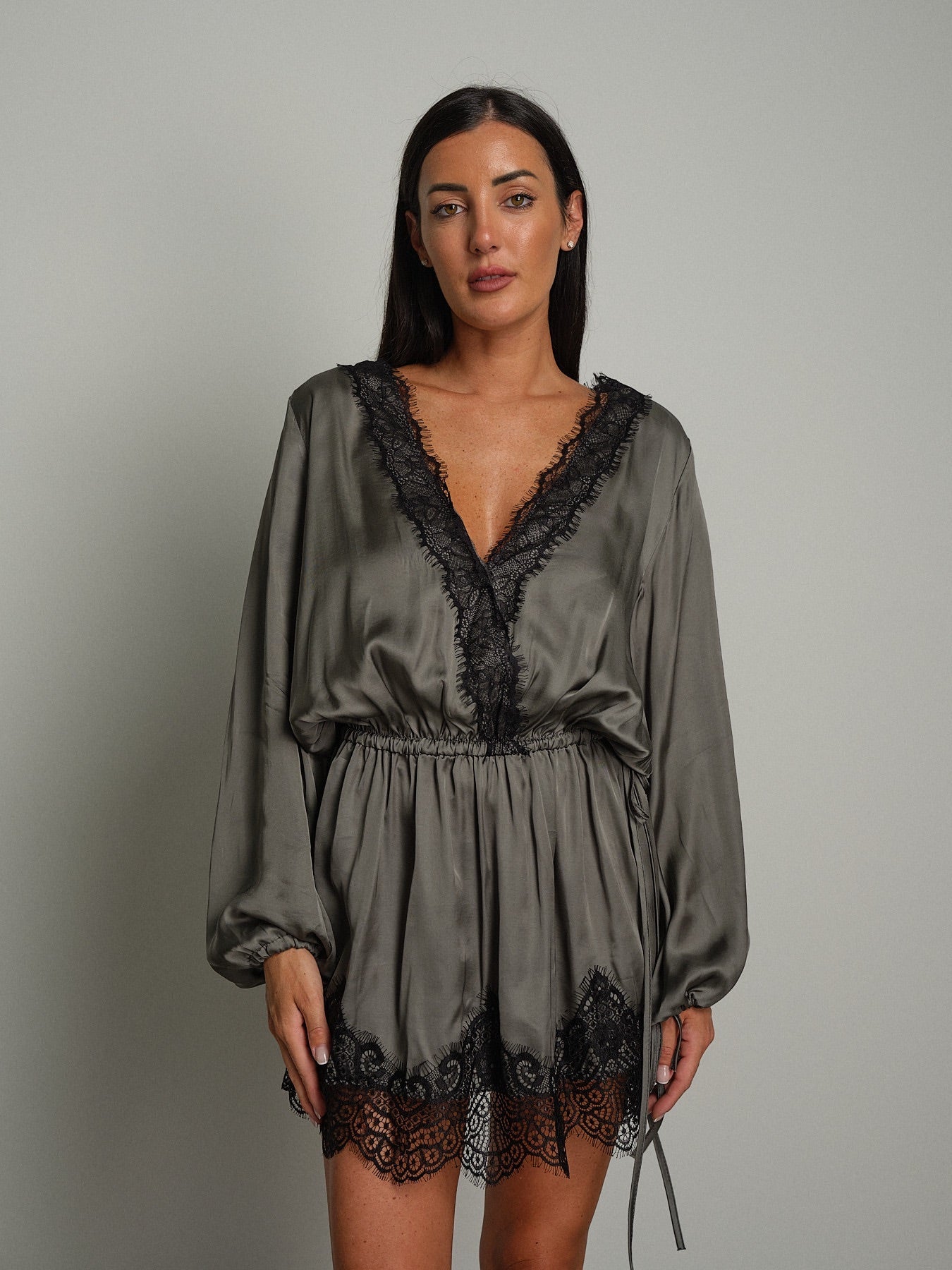 Abito lingerie Antracite Vicolo TAC0988;Abito lingerie Antracite Vicolo TAC0988 — foto 2;Abito lingerie Antracite Vicolo TAC0988 — foto 3;Abito lingerie Antracite Vicolo TAC0988 — foto 4;Abito lingerie Antracite Vicolo TAC0988 — foto 5;Abito lingerie Antracite Vicolo TAC0988 — foto 6;Abito lingerie Antracite Vicolo TAC0988 — foto 7