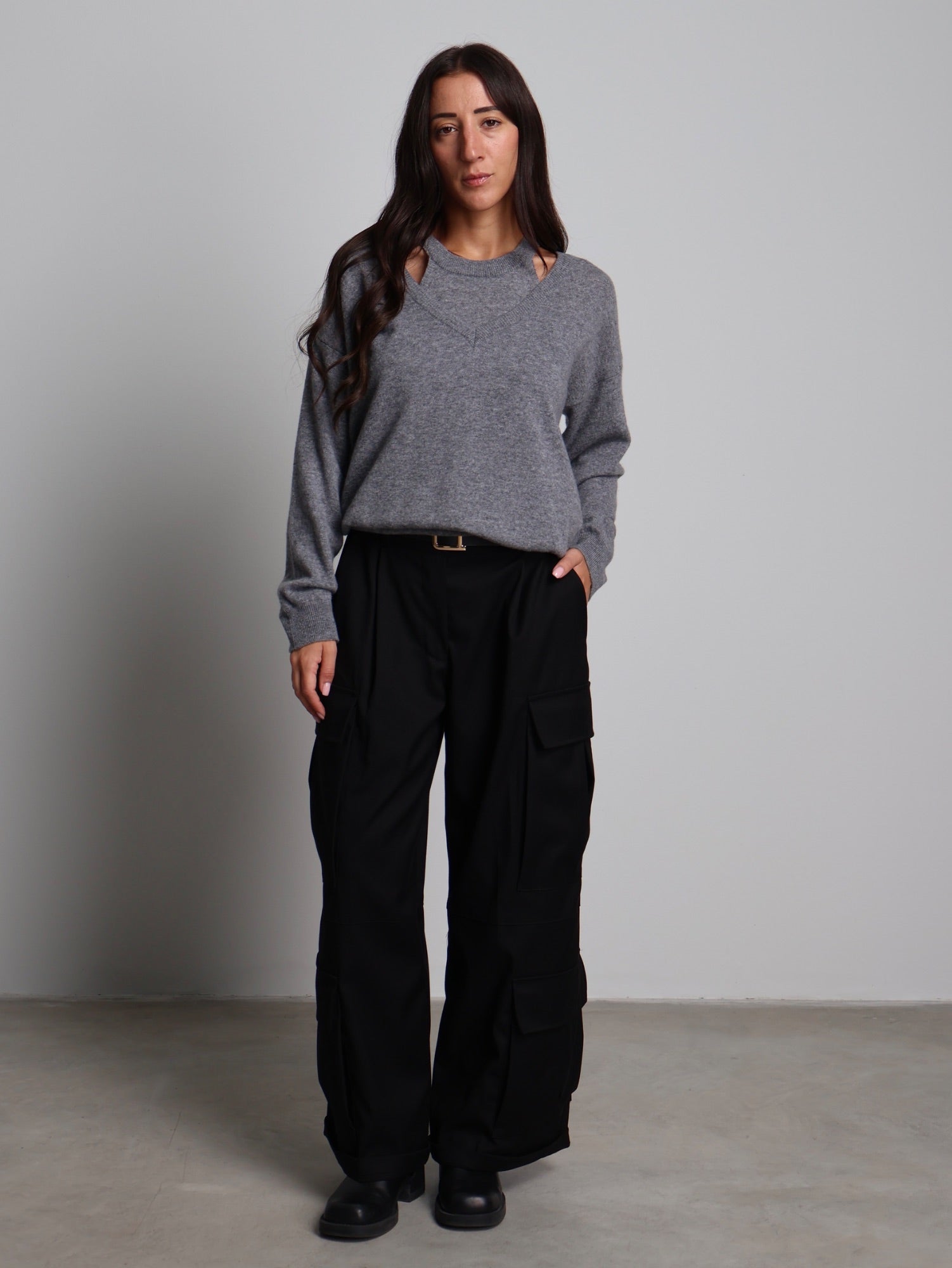 Pantalone cargo viscosa Nero Vicolo TAC1218;Pantalone cargo viscosa Nero Vicolo TAC1218 — foto 2;Pantalone cargo viscosa Nero Vicolo TAC1218 — foto 3;Pantalone cargo viscosa Nero Vicolo TAC1218 — foto 4;Pantalone cargo viscosa Nero Vicolo TAC1218 — foto 5