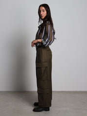 Pantalone cargo viscosa Verde-militare Vicolo TAC1218;Pantalone cargo viscosa Verde-militare Vicolo TAC1218 — foto 2;Pantalone cargo viscosa Verde-militare Vicolo TAC1218 — foto 3;Pantalone cargo viscosa Verde-militare Vicolo TAC1218 — foto 4
