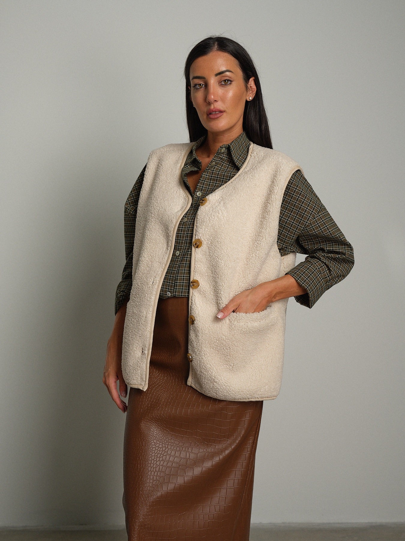 Gilet teddy Panna Vicolo TAC1287;Gilet teddy Panna Vicolo TAC1287 — foto 2;Gilet teddy Panna Vicolo TAC1287 — foto 3;Gilet teddy Panna Vicolo TAC1287 — foto 4;Gilet teddy Panna Vicolo TAC1287 — foto 5