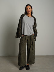 Pantalone cargo Verde-militare Vicolo TAC1290;Pantalone cargo Verde-militare Vicolo TAC1290 — foto 2;Pantalone cargo Verde-militare Vicolo TAC1290 — foto 3;Pantalone cargo Verde-militare Vicolo TAC1290 — foto 4;Pantalone cargo Verde-militare Vicolo TAC1290 — foto 5