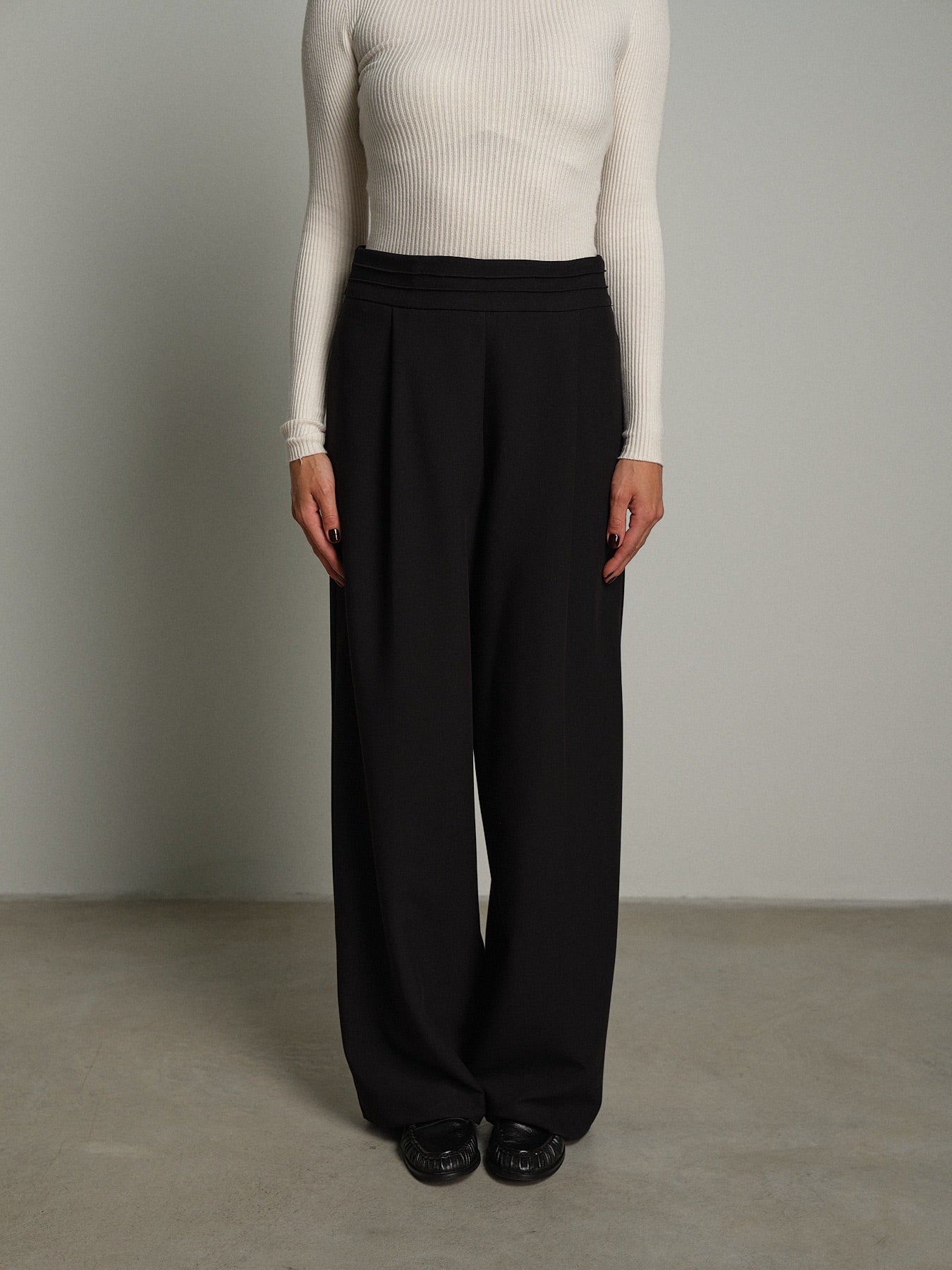 Pantalone palazzo gioia Nero Vicolo TAC1383;Pantalone palazzo gioia Nero Vicolo TAC1383 — foto 2;Pantalone palazzo gioia Nero Vicolo TAC1383 — foto 3;Pantalone palazzo gioia Nero Vicolo TAC1383 — foto 4