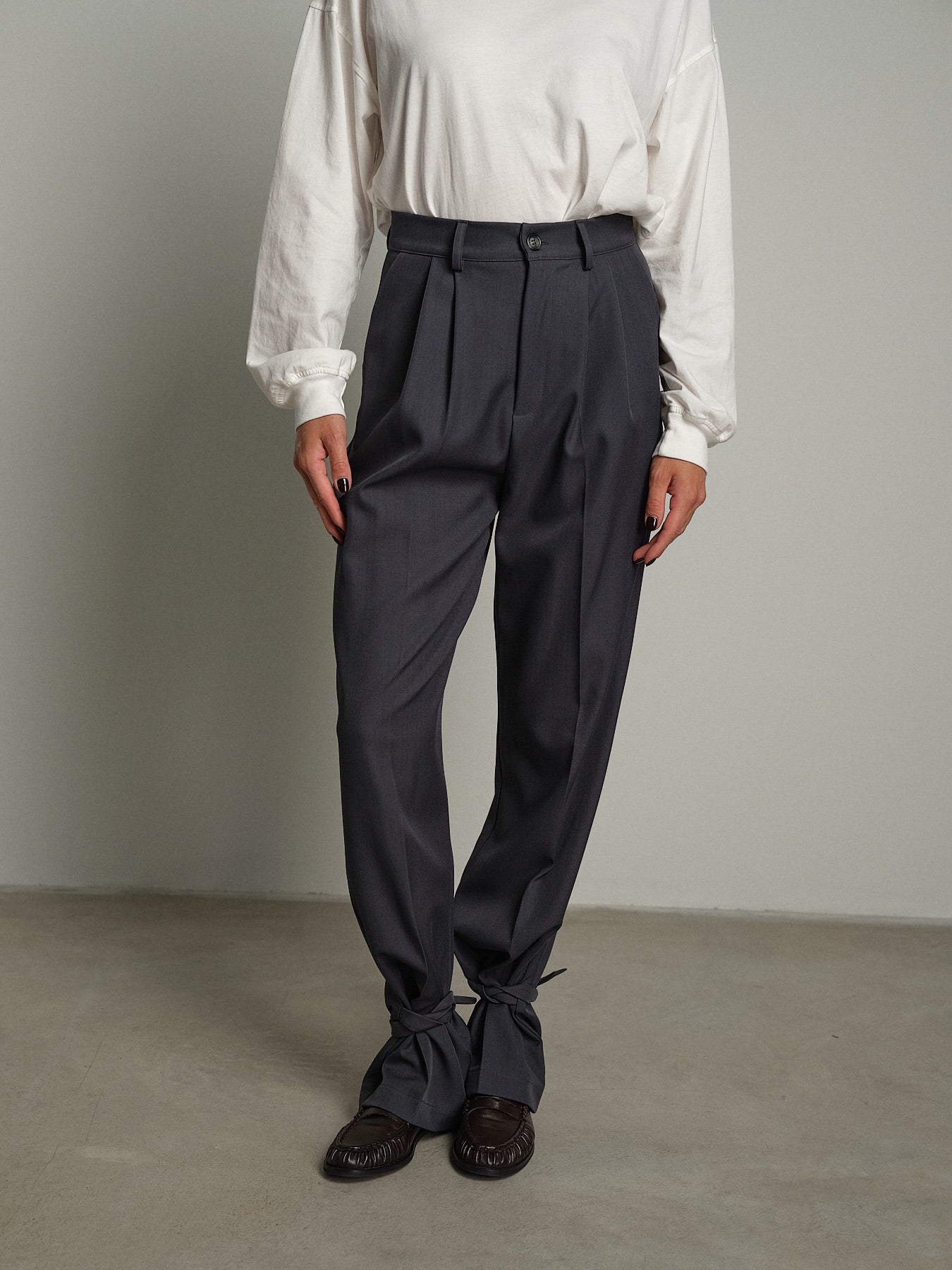 Pantalone laccio fondo Antracite Vicolo TAC1515;Pantalone laccio fondo Antracite Vicolo TAC1515 — foto 2;Pantalone laccio fondo Antracite Vicolo TAC1515 — foto 3;Pantalone laccio fondo Antracite Vicolo TAC1515 — foto 4
