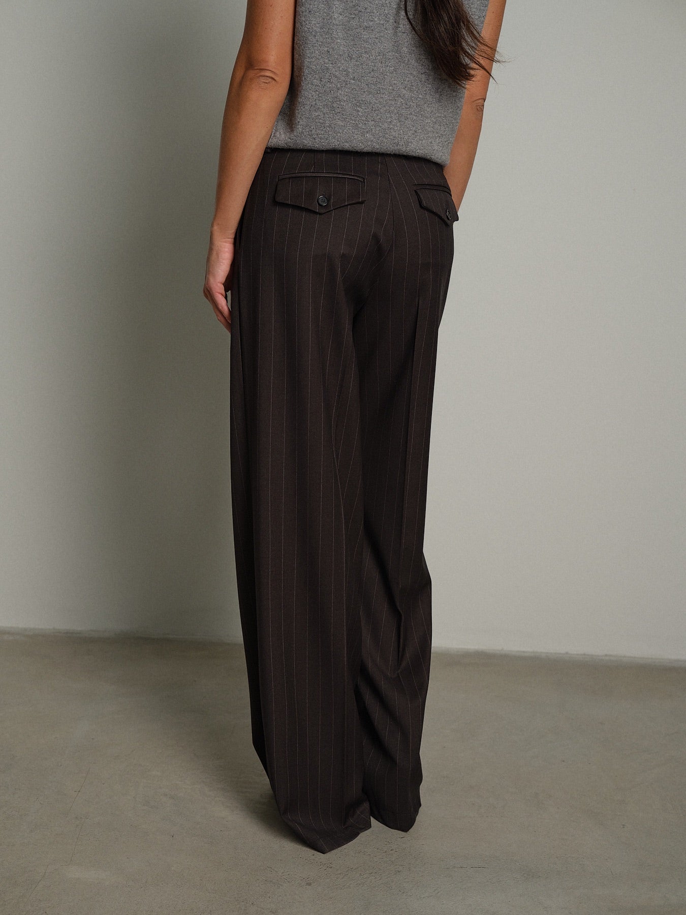 Pantalone elena Antracite vicolo TAC1546;Pantalone elena Antracite vicolo TAC1546 — foto 2;Pantalone elena Antracite vicolo TAC1546 — foto 3;Pantalone elena Antracite vicolo TAC1546 — foto 4
