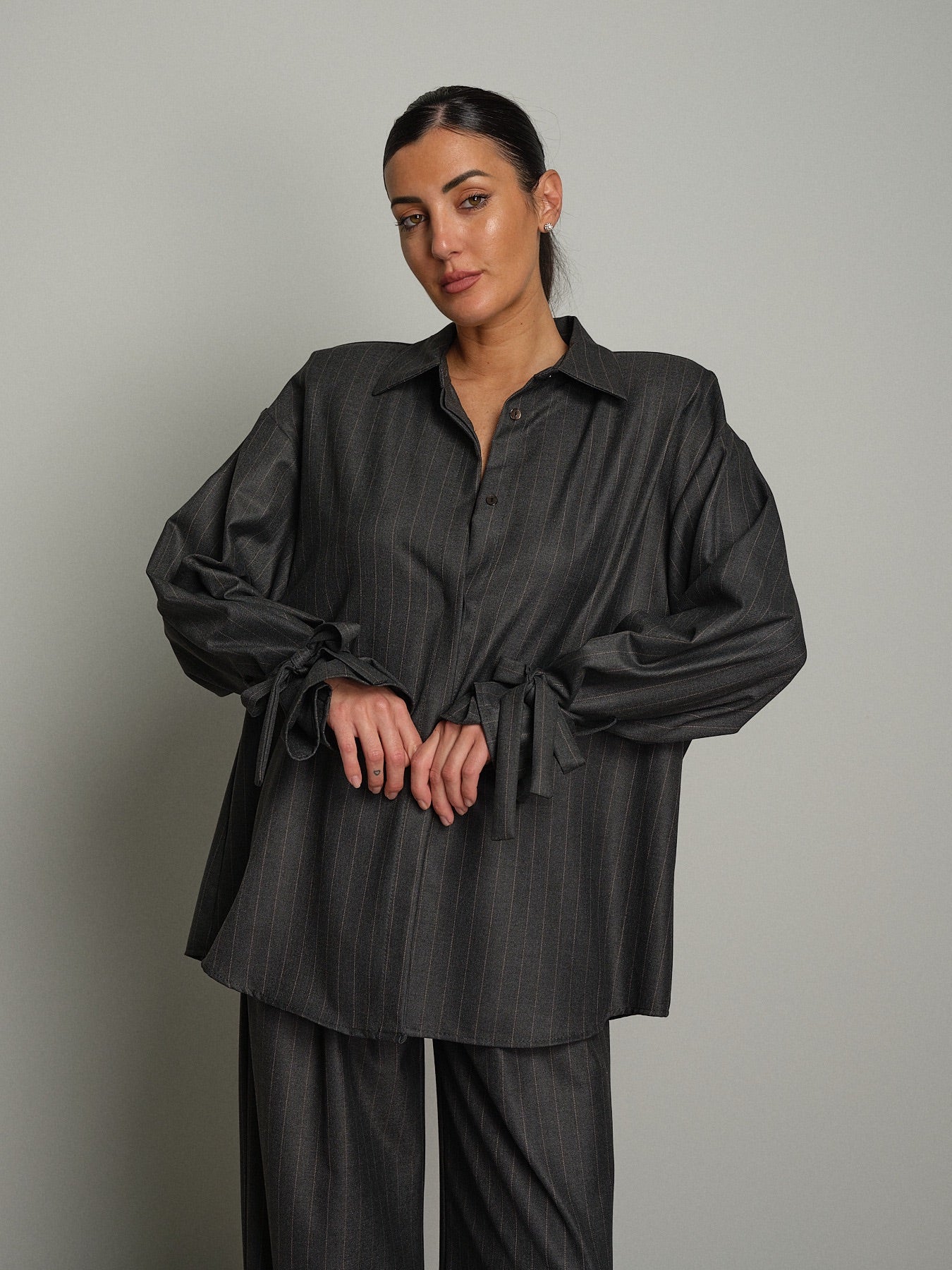Camicia Giorgi gessata Antracite Vicolo TAC1696;Camicia Giorgi gessata Antracite Vicolo TAC1696 — foto 2;Camicia Giorgi gessata Antracite Vicolo TAC1696 — foto 3;Camicia Giorgi gessata Antracite Vicolo TAC1696 — foto 4;Camicia Giorgi gessata Antracite Vicolo TAC1696 — foto 5;Camicia Giorgi gessata Antracite Vicolo TAC1696 — foto 6;Camicia Giorgi gessata Antracite Vicolo TAC1696 — foto 7