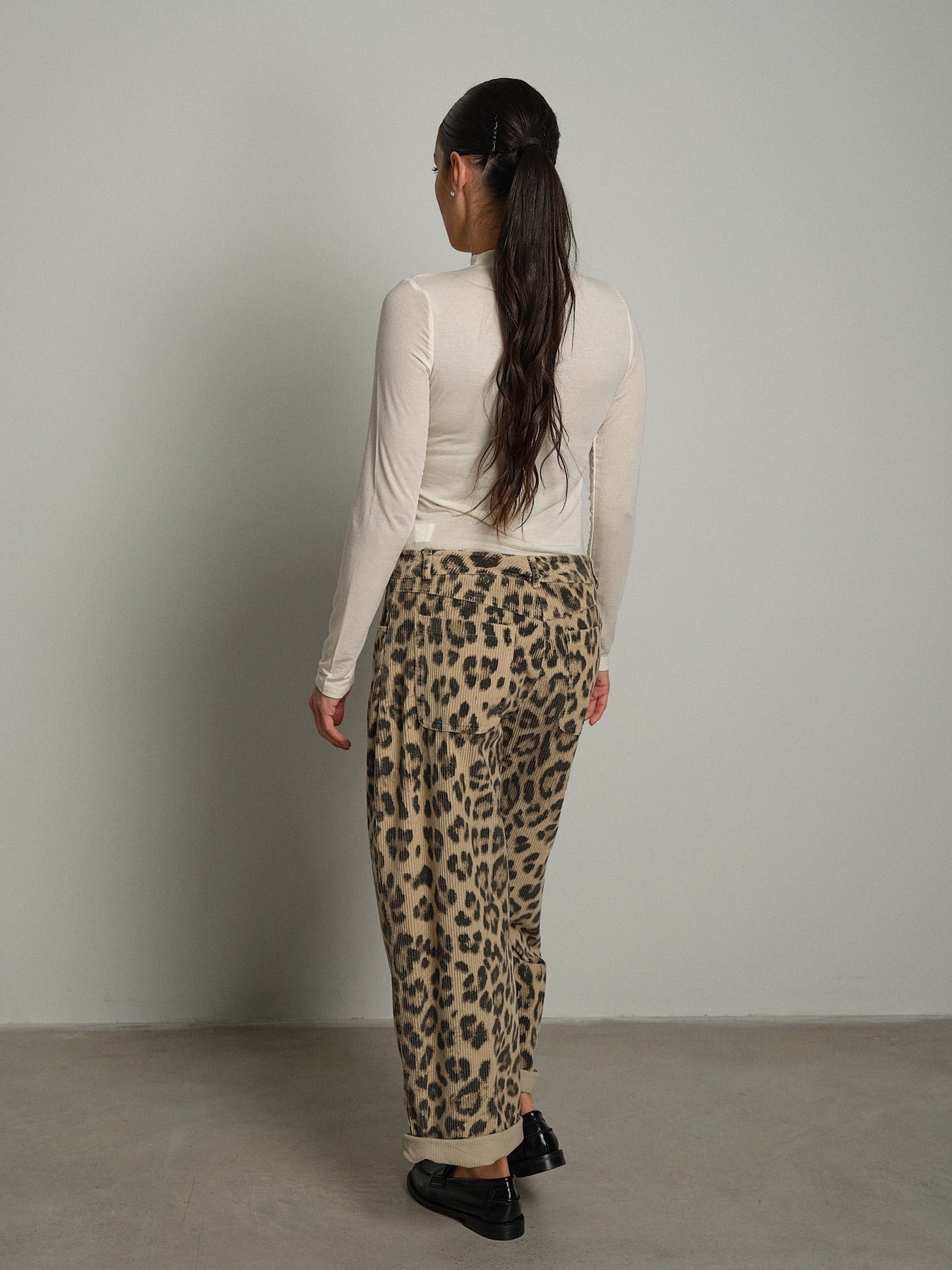 Pantalone velluto maculato Beige Vicolo TAC1756;Pantalone velluto maculato Beige Vicolo TAC1756 — foto 2;Pantalone velluto maculato Beige Vicolo TAC1756 — foto 3;Pantalone velluto maculato Beige Vicolo TAC1756 — foto 4