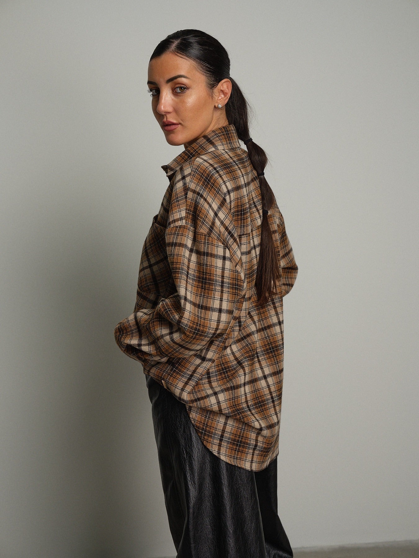 Camicia flanella check Tabacco Vicolo TAC1836;Camicia flanella check Tabacco Vicolo TAC1836 — foto 2;Camicia flanella check Tabacco Vicolo TAC1836 — foto 3;Camicia flanella check Tabacco Vicolo TAC1836 — foto 4;Camicia flanella check Tabacco Vicolo TAC1836 — foto 5;Camicia flanella check Tabacco Vicolo TAC1836 — foto 6
