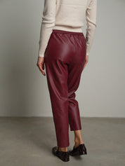 Pantalone ecopelle sigaretta elastico Bordeaux Vicolo TAC1883;Pantalone ecopelle sigaretta elastico Bordeaux Vicolo TAC1883 — foto 2;Pantalone ecopelle sigaretta elastico Bordeaux Vicolo TAC1883 — foto 3