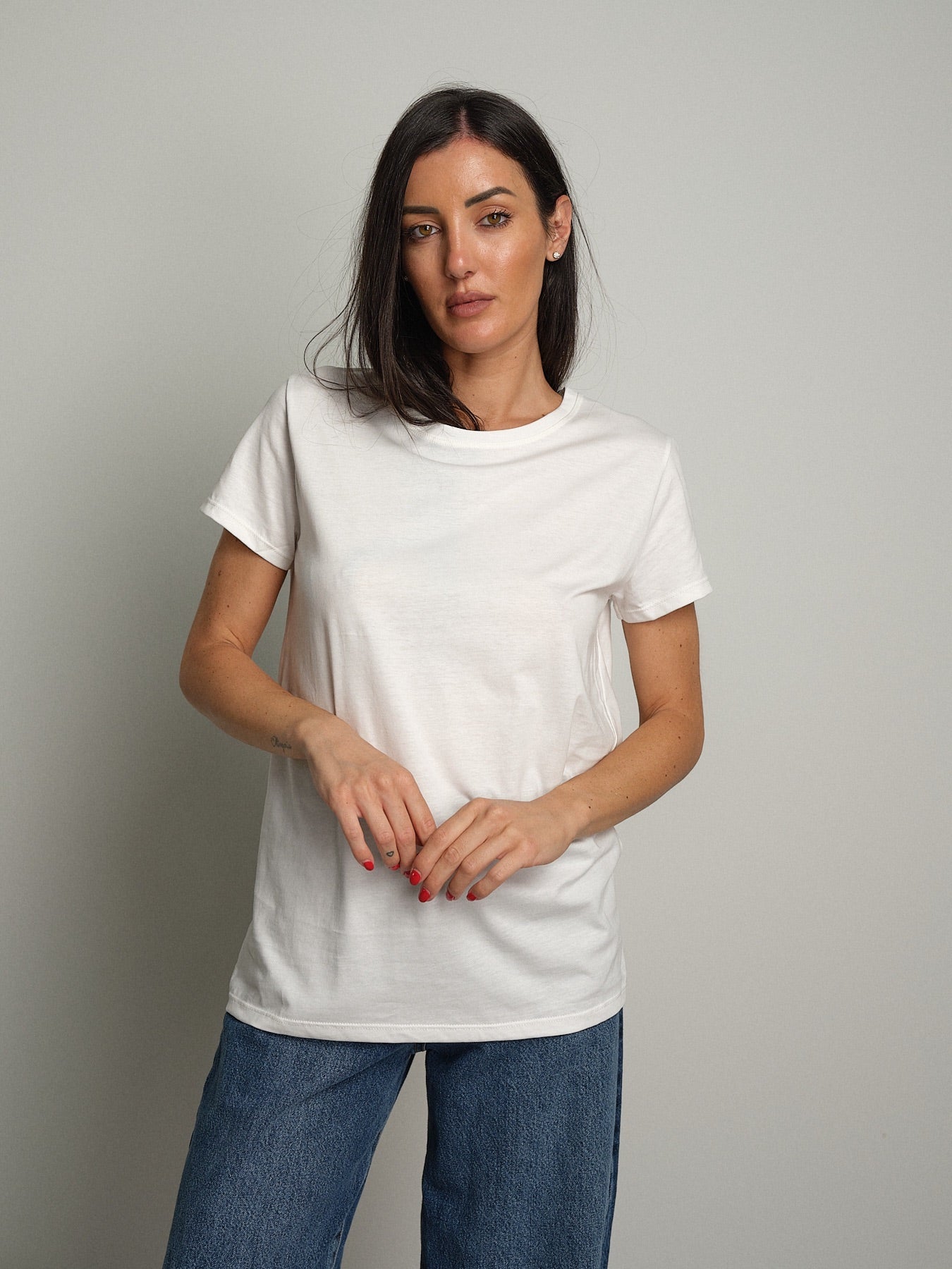 T-shirt slim basica Bianco-ottico Vicolo UAC0083;T-shirt slim basica Bianco-ottico Vicolo UAC0083 — foto 2;T-shirt slim basica Bianco-ottico Vicolo UAC0083 — foto 3