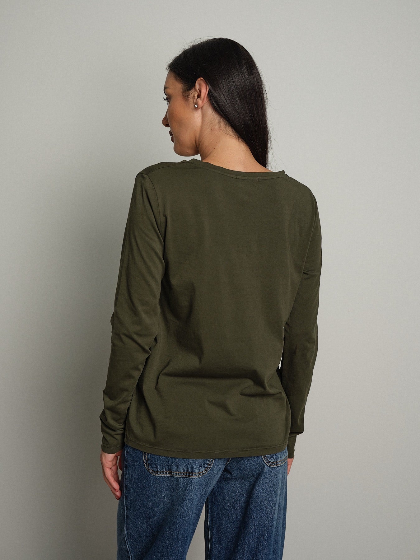 Maglia manica lunga slim basica Verde-militare Vicolo UAC0098;Maglia manica lunga slim basica Verde-militare Vicolo UAC0098 — foto 2;Maglia manica lunga slim basica Verde-militare Vicolo UAC0098 — foto 3