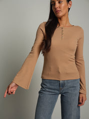 Maglia serafino manica ampia Cammello Vicolo UAC0136;Maglia serafino manica ampia Cammello Vicolo UAC0136 — foto 2;Maglia serafino manica ampia Cammello Vicolo UAC0136 — foto 3