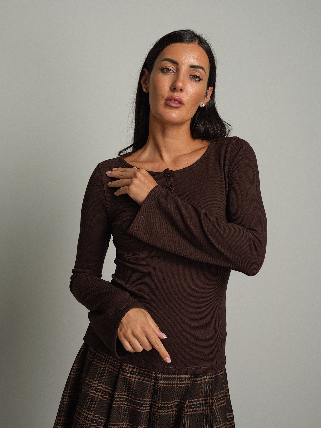 Maglia serafino manica ampia Moka Vicolo UAC0136;Maglia serafino manica ampia Moka Vicolo UAC0136 — foto 2;Maglia serafino manica ampia Moka Vicolo UAC0136 — foto 3;Maglia serafino manica ampia Moka Vicolo UAC0136 — foto 4