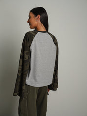 Maglia manica campana camouflage Grigio Vicolo UAC0173;Maglia manica campana camouflage Grigio Vicolo UAC0173 — foto 2;Maglia manica campana camouflage Grigio Vicolo UAC0173 — foto 3;Maglia manica campana camouflage Grigio Vicolo UAC0173 — foto 4