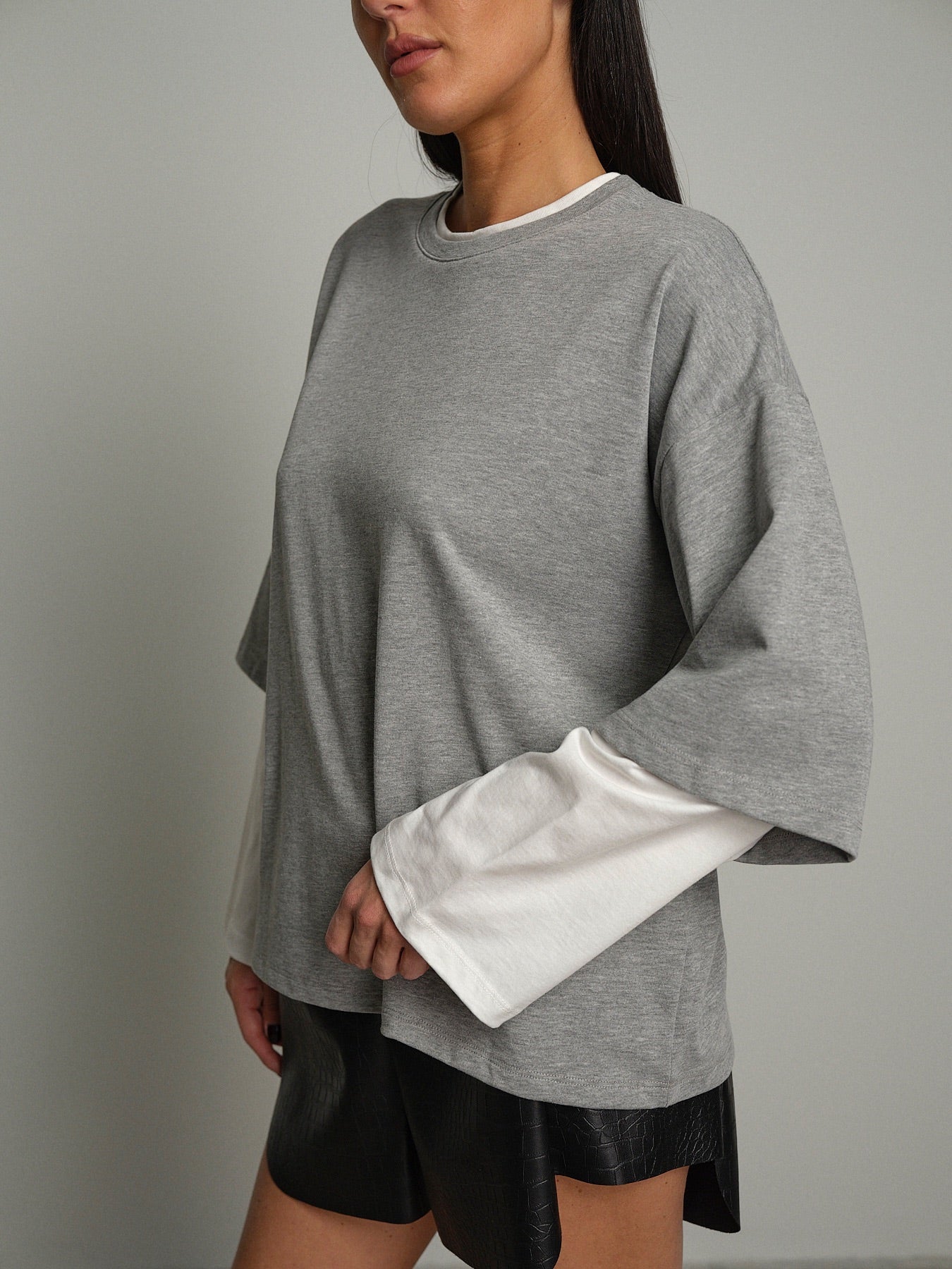 T-shirt doppia manica Grigio Vicolo UAC0178;T-shirt doppia manica Grigio Vicolo UAC0178 — foto 2;T-shirt doppia manica Grigio Vicolo UAC0178 — foto 3
