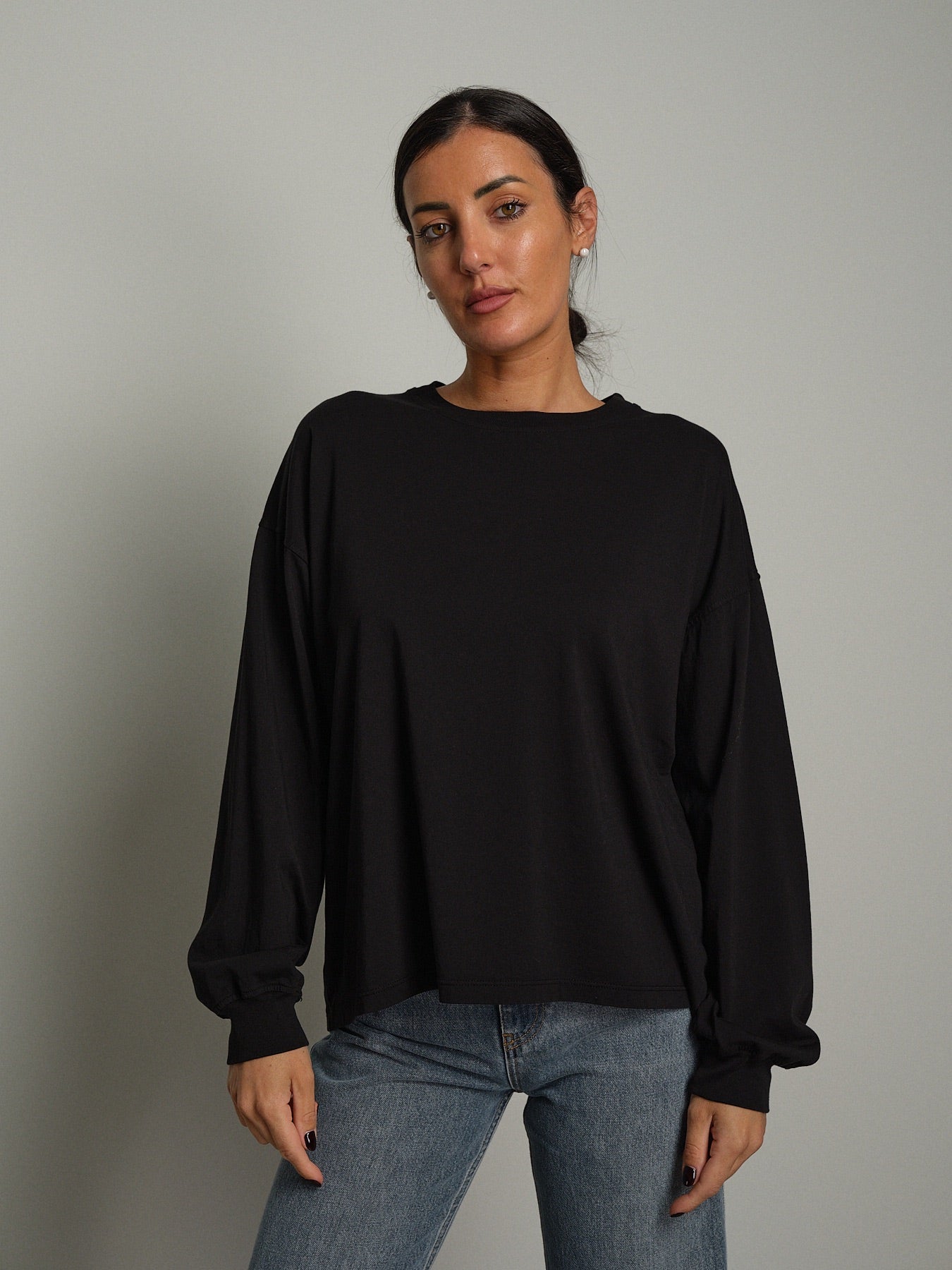 Maglia manica polsino Nero Vicolo UAC0179;Maglia manica polsino Nero Vicolo UAC0179 — foto 2;Maglia manica polsino Nero Vicolo UAC0179 — foto 3