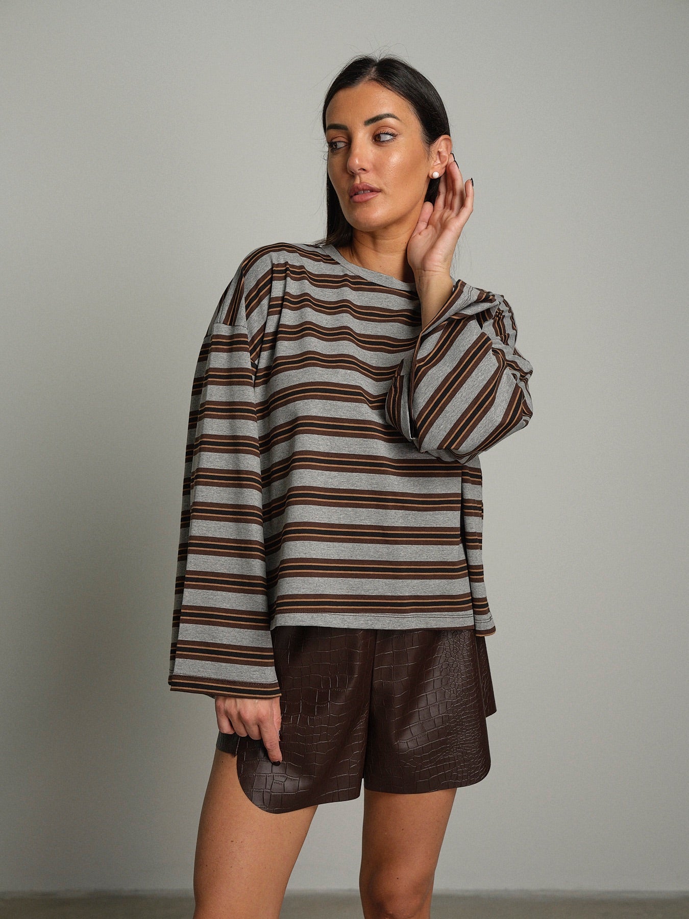 Maglia righe manica campana Grigio Vicolo UAC0190;Maglia righe manica campana Grigio Vicolo UAC0190 — foto 2;Maglia righe manica campana Grigio Vicolo UAC0190 — foto 3