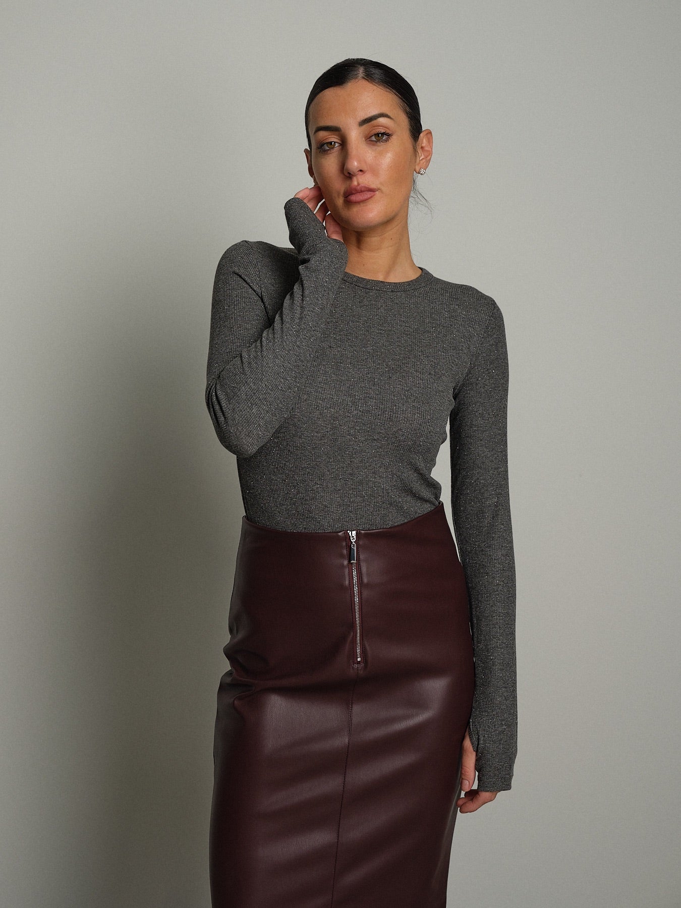 Maglia costina manica lunga lamé Antracite Vicolo UAC0219;Maglia costina manica lunga lamé Antracite Vicolo UAC0219 — foto 2;Maglia costina manica lunga lamé Antracite Vicolo UAC0219 — foto 3;Maglia costina manica lunga lamé Antracite Vicolo UAC0219 — foto 4;Maglia costina manica lunga lamé Antracite Vicolo UAC0219 — foto 5